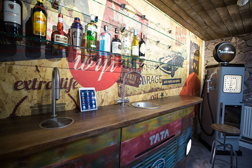 Coffee Bar Blue Frontier